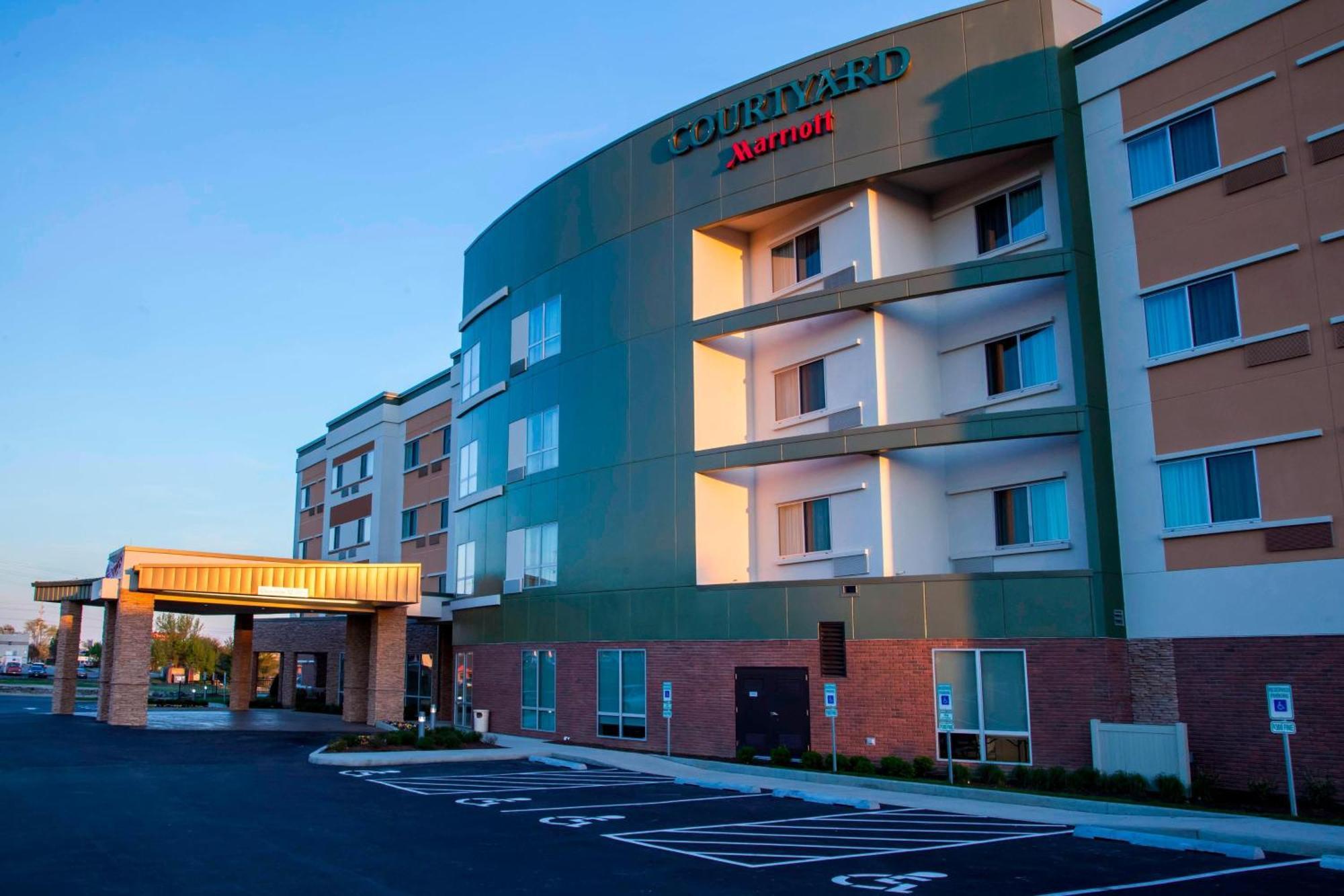 Courtyard By Marriott St. Louis St. Peters Hotell Saint Peters Exteriör bild